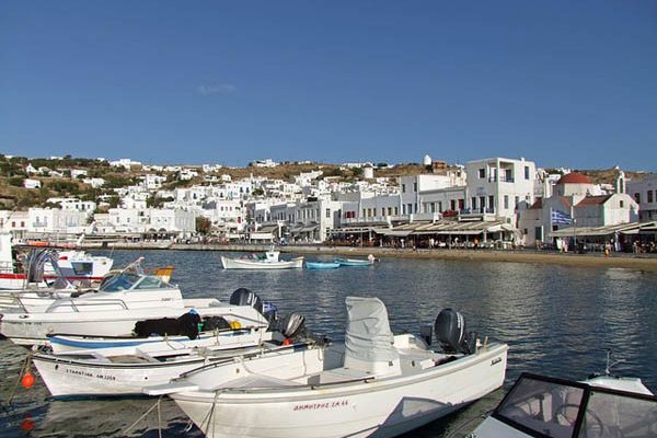 barcos-en-mykonos