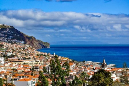 Puerto turístico de Funchal, en Madeira