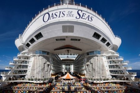 Oasis of the Seas se renueva en su décimo aniversario