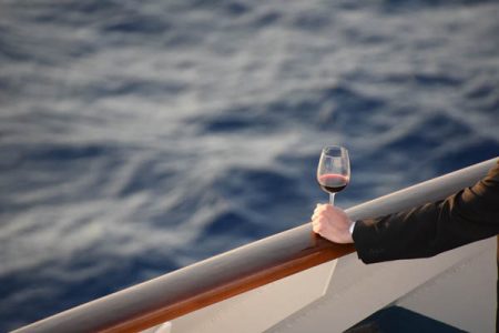 Cruceros gastronómicos para amantes del vino con Silversea