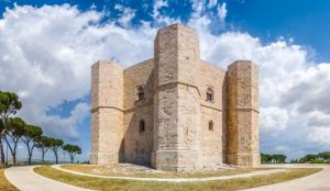 Castel del Monte desde Bari