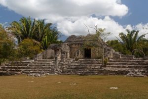 Mahahual - ruinas mayas de Kohunlich